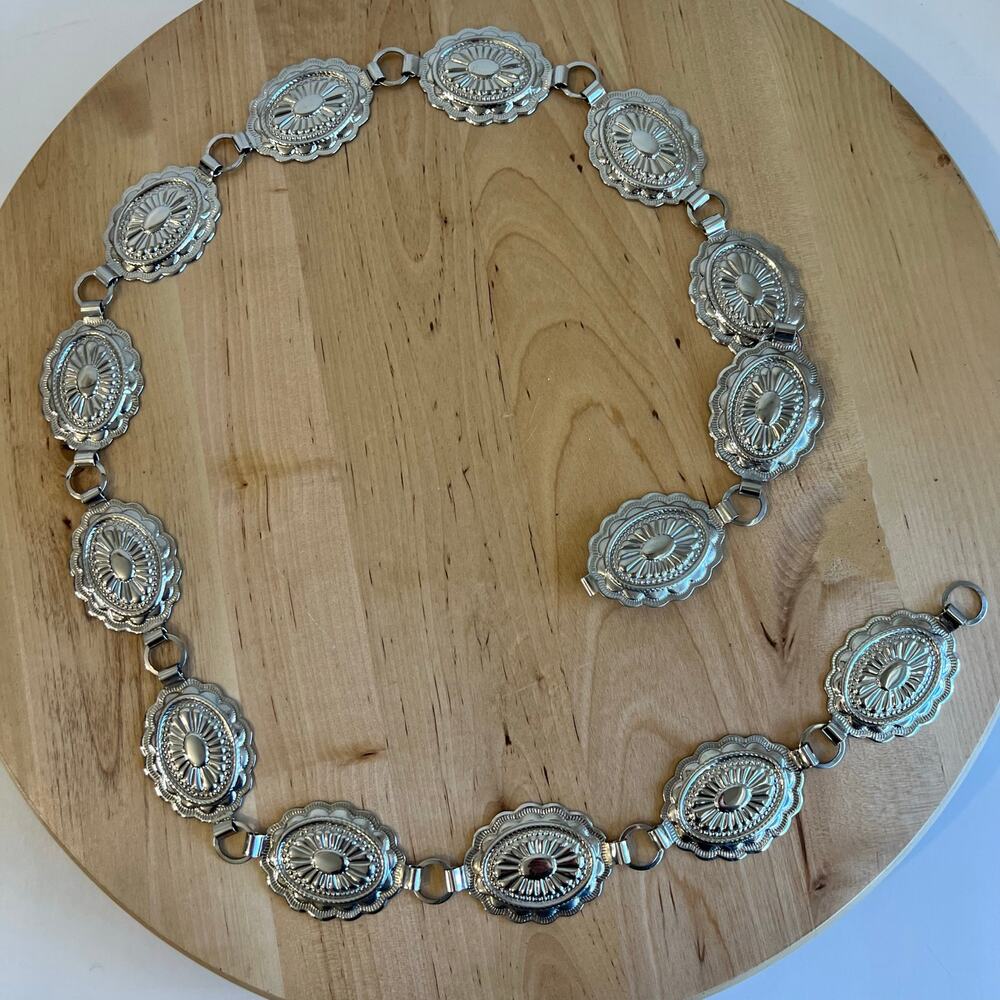 Western Vintage 90s Silver Concho Chain Link Belt Size Medium - Picture 10 of 10